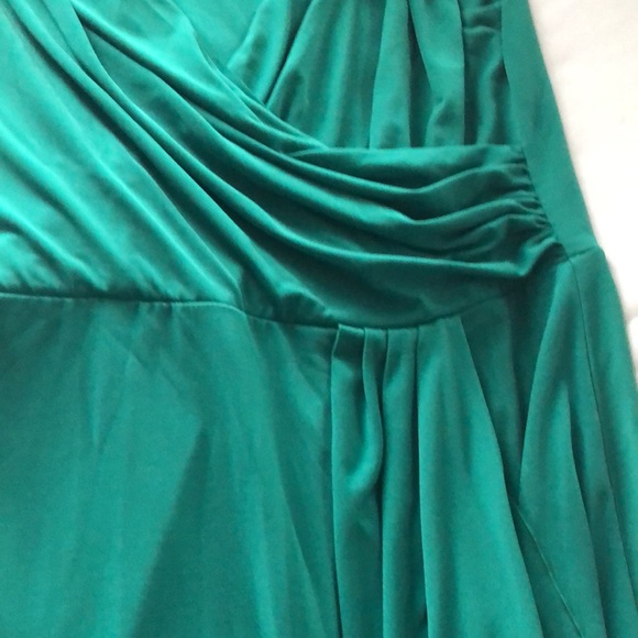 Emerald Dress - Picture 6 of 6